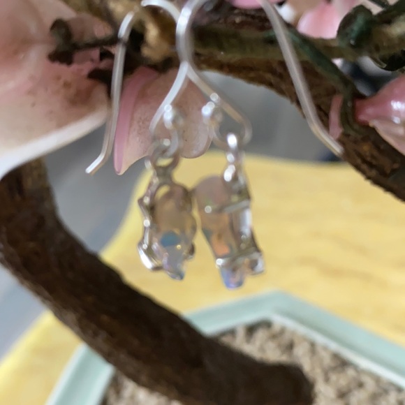 Vintage 925 Ethiopian opal earring